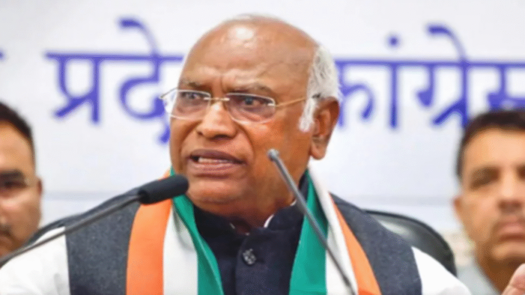 ‘विदेश नीति फेल, इस बार भी कांग्रेस को जिम्मेदार नहीं ठहरा सकते’ टैरिफ दोगुना किए जाने पर कांग्रेस का हमला ‘विदेश नीति फेल, इस बार भी कांग्रेस को जिम्मेदार नहीं ठहरा सकते’ टैरिफ दोगुना किए जाने पर कांग्रेस का हमला - Samachar Mirchi