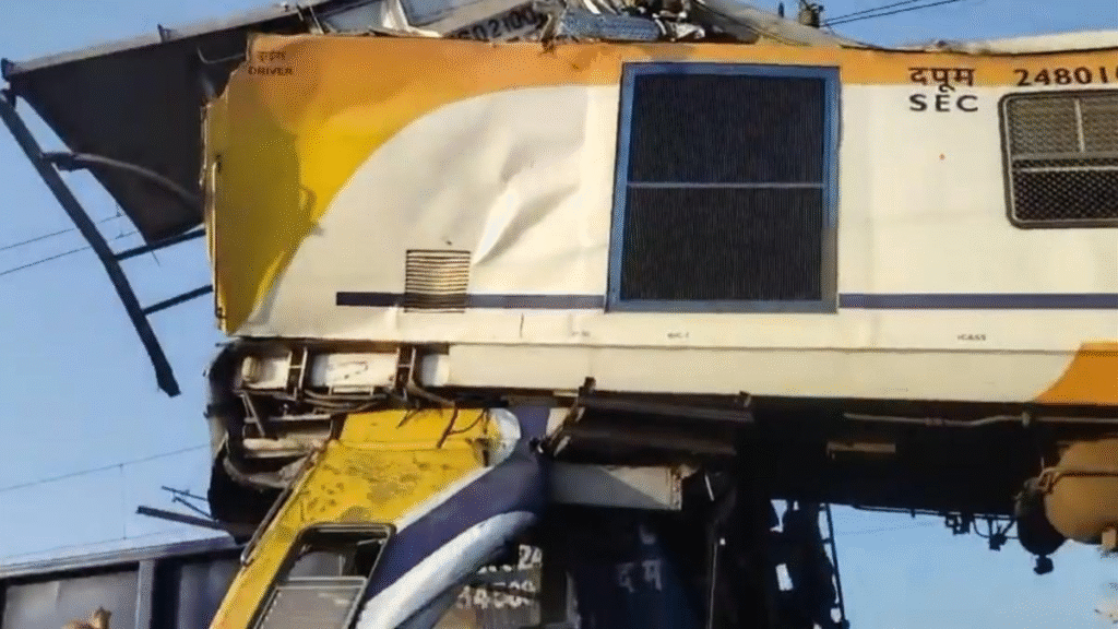 बिलासपुर ट्रेन हादसा: पैसेंजर ट्रेन और मालगाड़ी की टक्कर में 6 की मौत, 30 से अधिक घायल