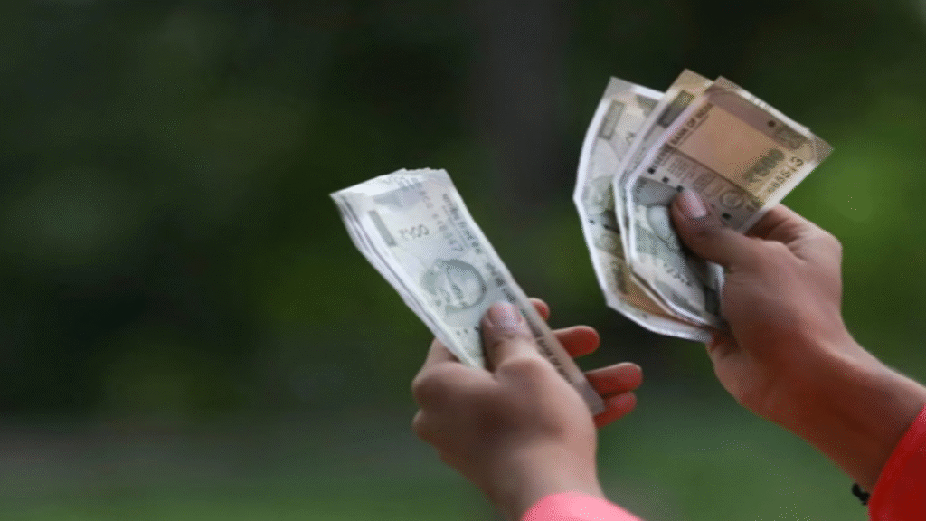 PM Kisan Yojana: जिन किसानों ने नहीं कराई फार्मर रजिस्ट्री, उनकी रुक जाएगी सम्मान निधि!