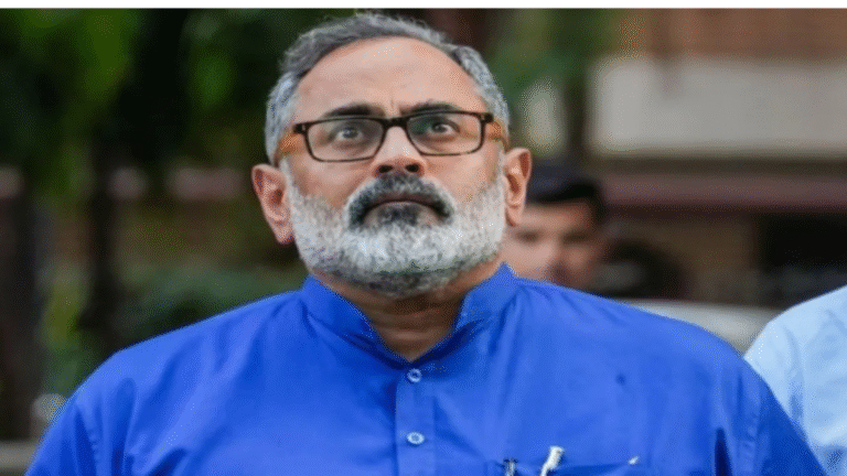 मुस्लिम समुदाय पर पूर्व केंद्रीय मंत्री के बयान से राजनीतिक हंगामा, कांग्रेस