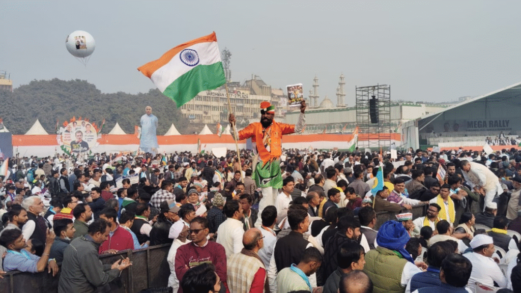 रामलीला मैदान में कांग्रेस की ‘वोट चोरी’ के खिलाफ महारैली, बीजेपी बोली– रोते रहो