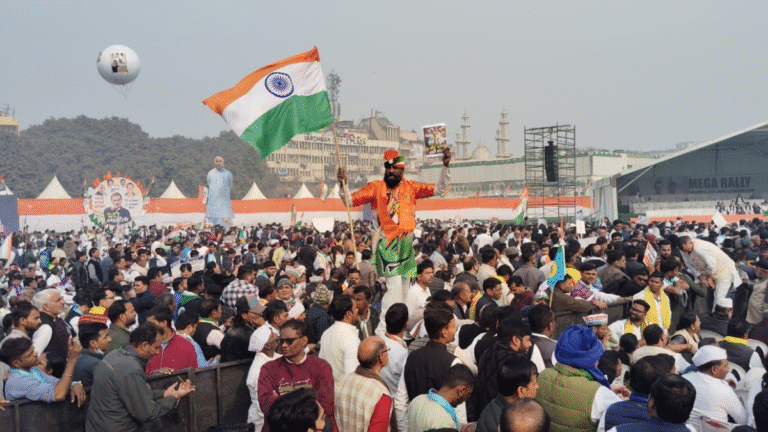 रामलीला मैदान में कांग्रेस की ‘वोट चोरी’ के खिलाफ महारैली, बीजेपी बोली– रोते रहो