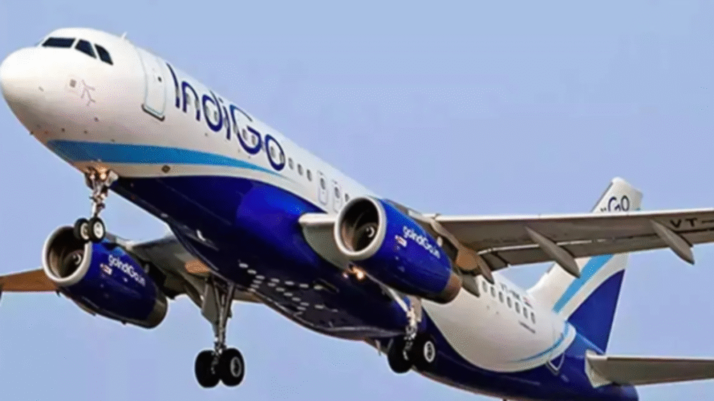इंडिगो संकट पर DGCA का बड़ा एक्शन: चार फ्लाइट ऑपरेशन इंस्पेक्टर निलंबित