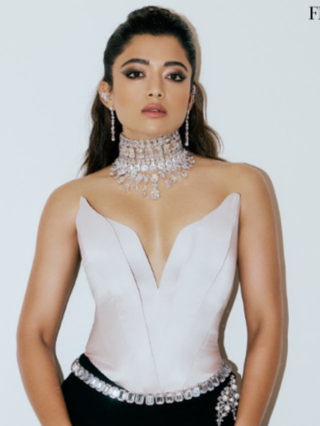 वेस्टर्न से देसी तक, हर लुक में बिजलियां गिराती हैं रश्मिका मंदाना, देखिए ग्लैमरस तस्वीरें