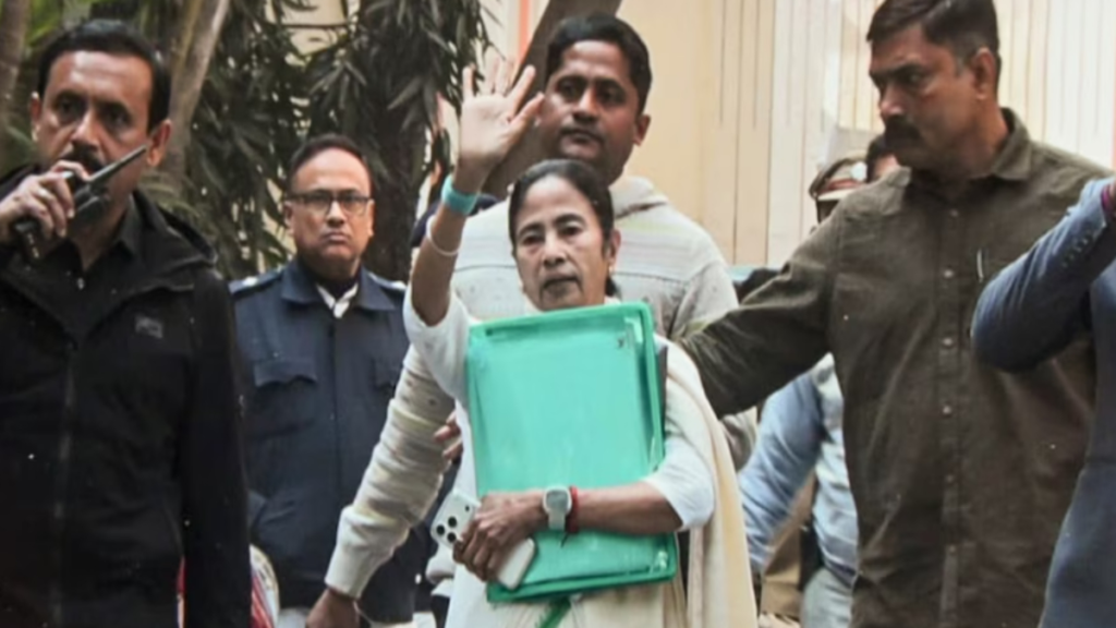 ममता बनर्जी विरोध रैली : बंगाल के बवाल पर दिल्ली में TMC का प्रदर्शन - Samachar Mirchi