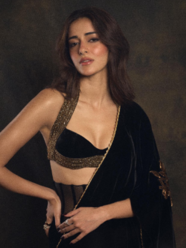 खूबसूरत दिखना है तो, अनन्या पांडे के ये लुक्स करें फॉलो