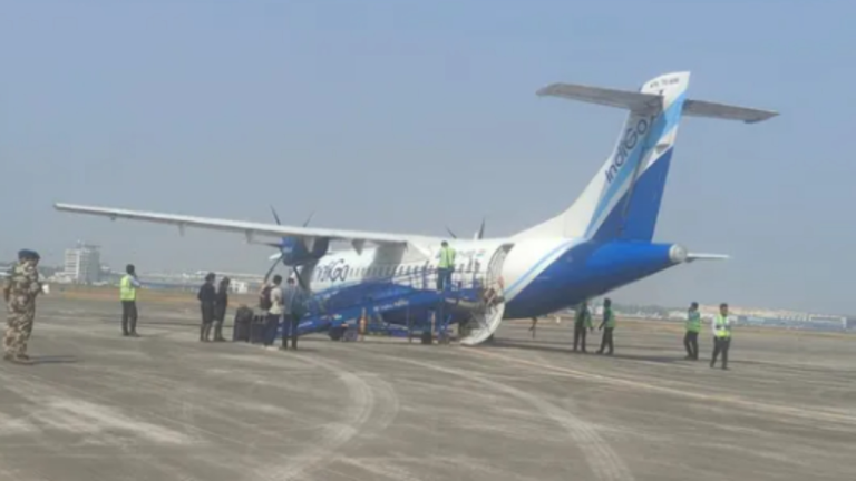 कोलकाता एयरपोर्ट पर बम धमकी: शिलांग जा रही इंडिगो फ्लाइट में टॉयलेट से मिला संदिग्ध नोट