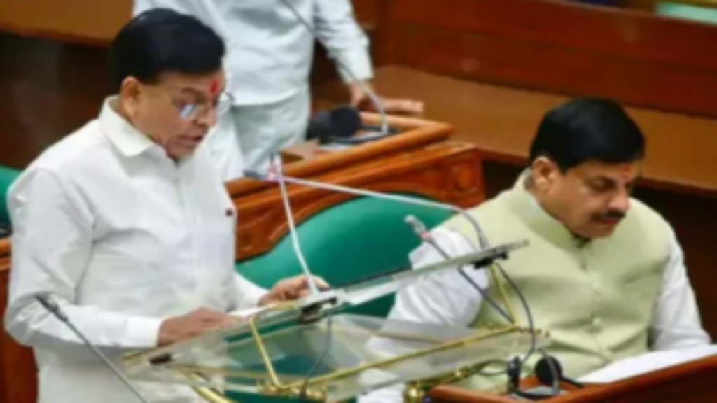 मध्य प्रदेश बजट 2026-27: लाड़ली बहनों के लिए 23,882 करोड़, 8वीं तक के छात्रों को टेट्रा पैक में दूध मध्य प्रदेश बजट 2026-27: लाड़ली बहनों के लिए 23,882 करोड़, 8वीं तक के छात्रों को टेट्रा पैक में दूध - Samachar Mirchi