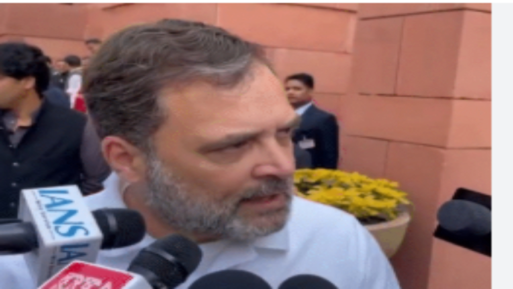 लोकसभा में फिर हंगामा: 12 बजे तक स्थगित, राहुल गांधी ने नरवणे किताब विवाद पर कहा- या तो पब्लिशर झूठ बोल रहा या नरवणे - Samachar Mirchi