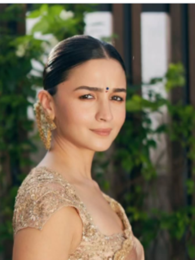 Alia Bhatt के खूबसूरत अंदाज़!