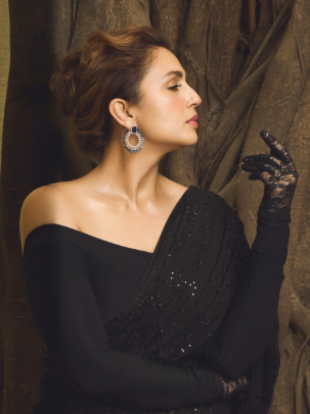 ग्लैमर क्वीन हुमा कुरैशी की तस्वीरें, डीपनेक पहन ढाती हैं कहर, हुस्न देख पगला जाते हैं फैंस