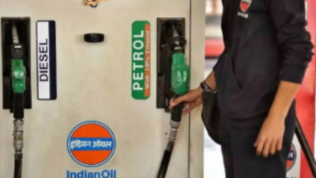 पेट्रोल-डीजल पर बड़ी राहत: केंद्र सरकार ने एक्साइज ड्यूटी में 10 रुपये प्रति लीटर की कटौती की