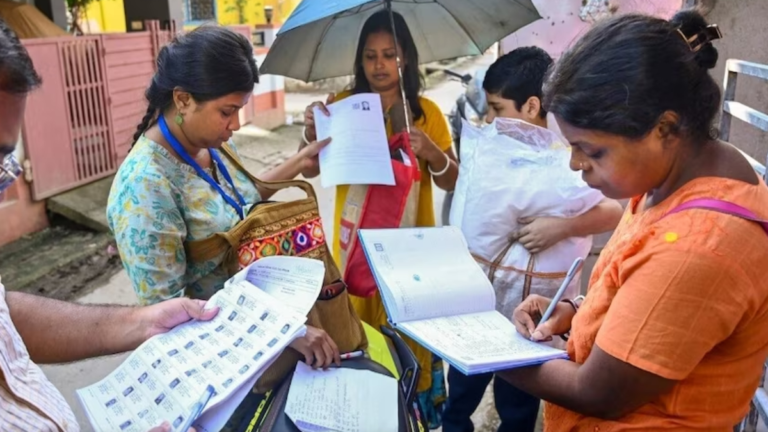 पश्चिम बंगाल में SIR के बाद वोटर लिस्ट से 66 लाख नाम कट सकते हैं