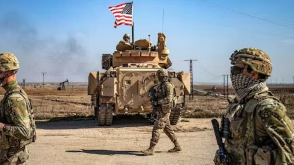 ईरान के चारों ओर अमेरिका का घेरा, 50 हजार सैनिक टूट पड़ने को तैयार