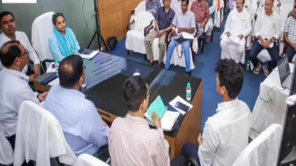 पश्चिम बंगाल विधानसभा चुनाव 2026: कोलकाता पहुंचेगी चुनाव आयोग की पूर्ण पीठ, कई  चरणों में मतदान के संकेत - Samachar Mirchi