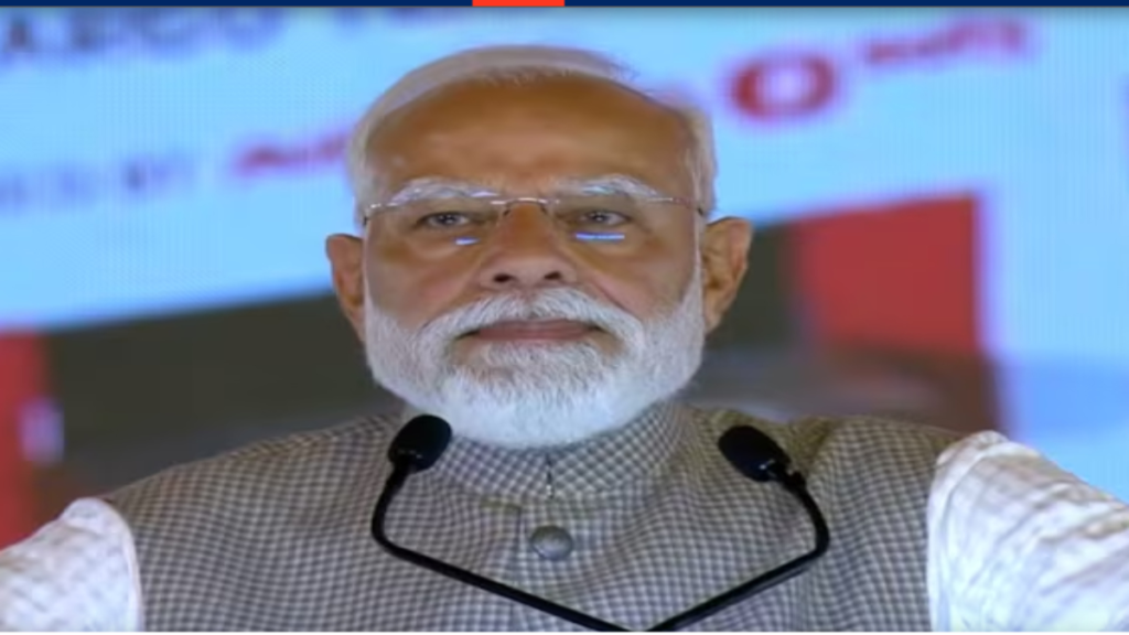 नोएडा इंटरनेशनल एयरपोर्ट का उद्घाटन, पीएम मोदी बोले- हर दो मिनट में एक जहाज उड़ेगा - Samachar Mirchi