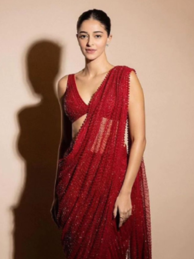 साड़ी में बेहद खूबसूरत दिखती हैं ये बॉलीवुड हसीनाएं, बेहतर कौन?