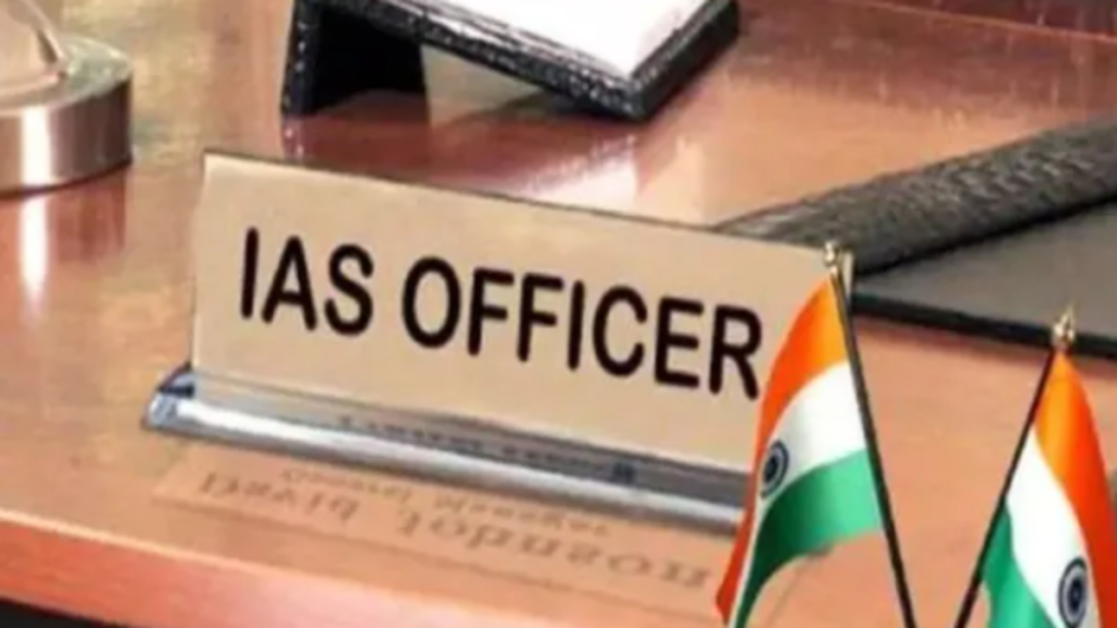 बिहार में प्रशासनिक हलचल: नीतीश के भरोसेमंद अनुपम कुमार समेत कई IAS-IPS केंद्र में तैनात