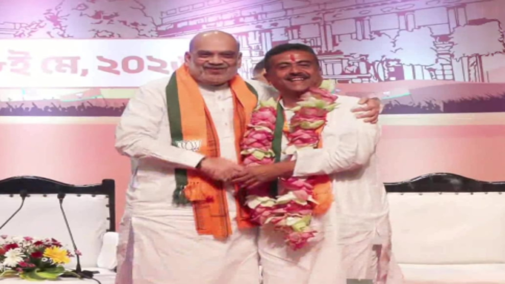 ममता को हराने वाले शुभेंदु अधिकारी बनेंगे बंगाल के नए CM, कल सुबह 11 बजे लेंगे शपथ ममता को हराने वाले शुभेंदु अधिकारी बनेंगे बंगाल के नए CM, कल सुबह 11 बजे लेंगे शपथ - Samachar Mirchi