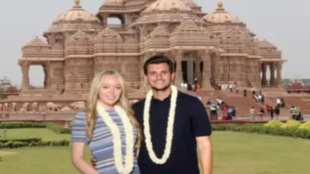 ट्रम्प की बेटी टिफनी भारत दौरे पर, अक्षरधाम और ताजमहल पहुंचीं ट्रम्प की बेटी टिफनी भारत दौरे पर, अक्षरधाम और ताजमहल पहुंचीं - Samachar Mirchi