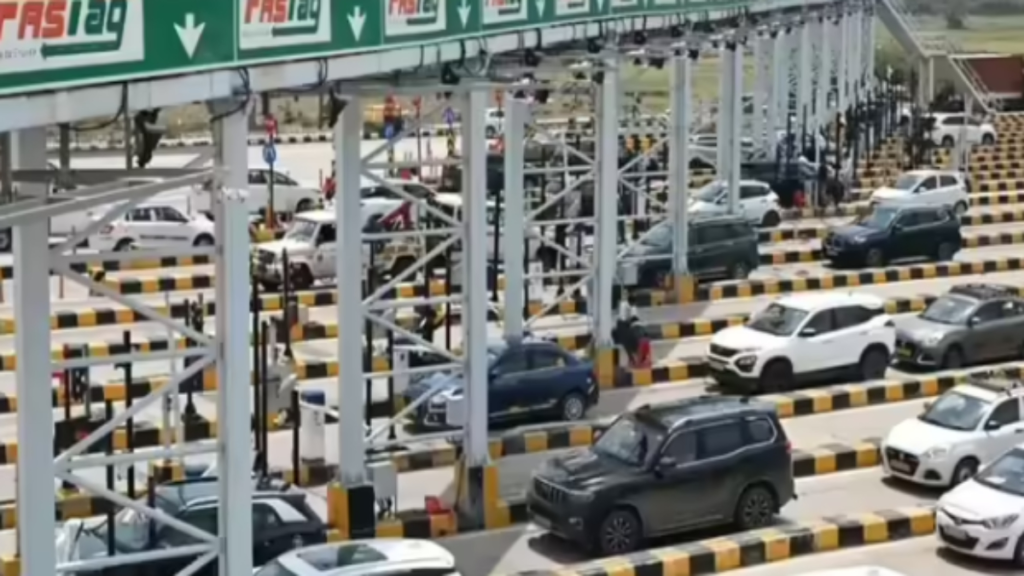 देशभर से हट जाएंगे टोल प्लाजा, 2026 के अंत तक लागू होगी नई व्यवस्था, होगा बड़ा बदलाव देशभर से हट जाएंगे टोल प्लाजा, 2026 के अंत तक लागू होगी नई व्यवस्था, होगा बड़ा बदलाव - Samachar Mirchi