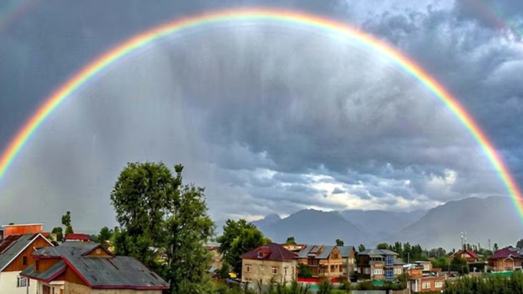 आधी बारिश, सूखा जून… अल नीनो ने मचाया मॉनसून का कहर, खेती और जल संकट का खतरा आधी बारिश, सूखा जून… अल नीनो ने मचाया मॉनसून का कहर, खेती और जल संकट का खतरा - Samachar Mirchi