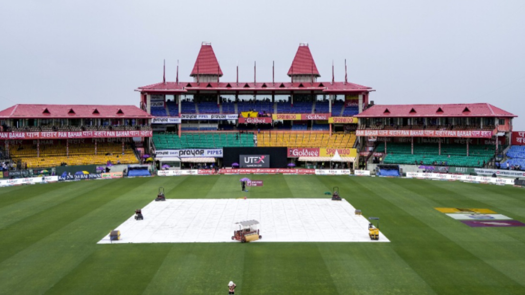 धर्मशाला ODI: बारिश का खतरा, दोपहर में सबसे ज्यादा संभावना, शुरुआत में हो सकती है देरी धर्मशाला ODI: बारिश का खतरा, दोपहर में सबसे ज्यादा संभावना, शुरुआत में हो सकती है देरी - Samachar Mirchi