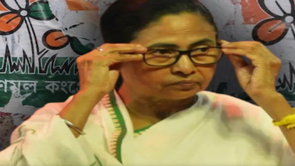 पहले नेता प्रतिपक्ष पद, फिर पार्टी दफ्तर और अब बैंक खाता… ममता के हाथ से निकलता TMC का कंट्रोल - Samachar Mirchi