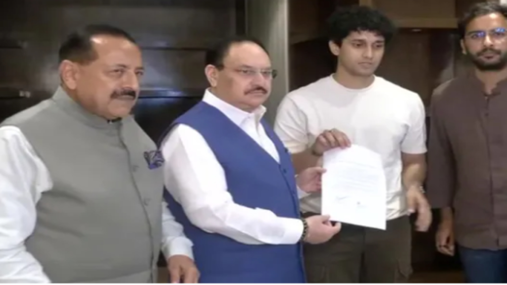CJP और सरकार के बीच 45 मिनट चली अहम बैठक, मीटिंग में क्या-क्या हुआ? CJP और सरकार के बीच 45 मिनट चली अहम बैठक, मीटिंग में क्या-क्या हुआ? - Samachar Mirchi