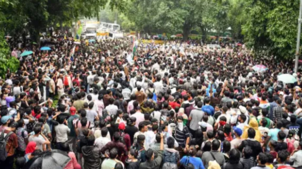 पीएम मोदी के एडिटेड वीडियो मामले में एक्शन, मेटा इंडिया हेड के खिलाफ हैदराबाद में FIR दर्ज - Samachar Mirchi