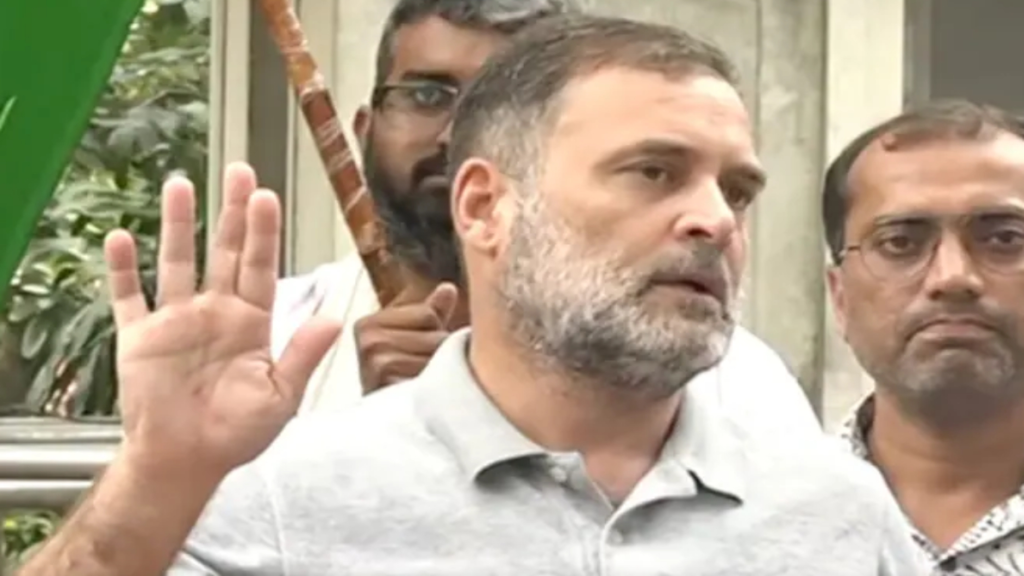 ‘धर्मेंद्र प्रधान का तबादला नहीं, बर्खास्तगी चाहिए’, राहुल गांधी ने मोदी सरकार को दिया अल्टीमेटम ‘धर्मेंद्र प्रधान का तबादला नहीं, बर्खास्तगी चाहिए’, राहुल गांधी ने मोदी सरकार को दिया अल्टीमेटम - Samachar Mirchi