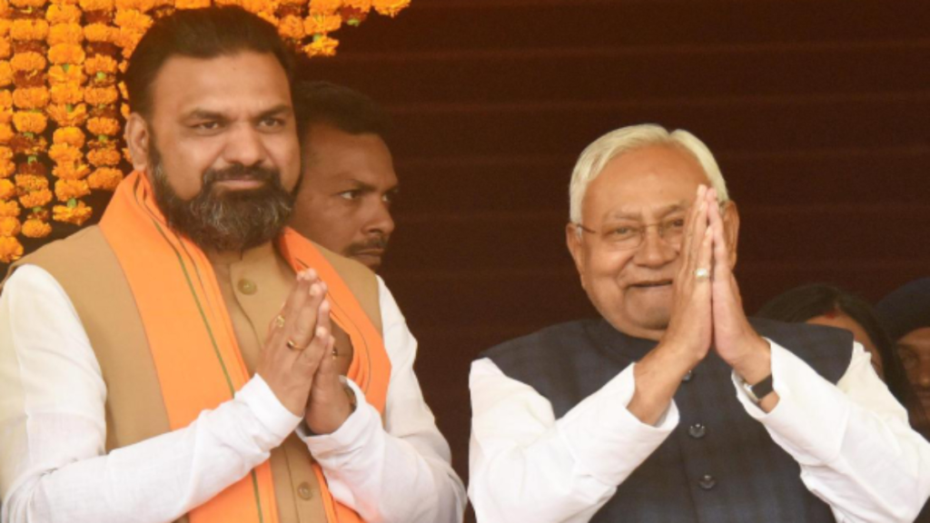 बिहार की अर्थव्यवस्था पर चुनावी वादों का बढ़ता दबाव, प्रति व्यक्ति करीब 28 हजार रुपये का कर्ज - Samachar Mirchi