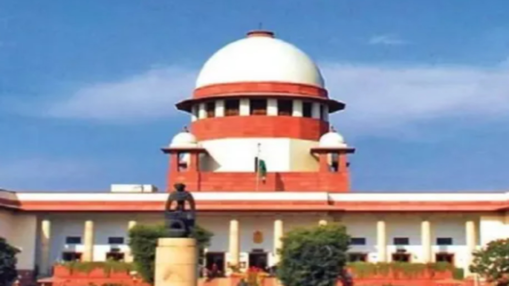 सुप्रीम कोर्ट का आदेश: देश की हर सड़क पर पैदल यात्रियों के लिए मुक्त जगह सुनिश्चित की जाए सुप्रीम कोर्ट का आदेश: देश की हर सड़क पर पैदल यात्रियों के लिए मुक्त जगह सुनिश्चित की जाए - Samachar Mirchi
