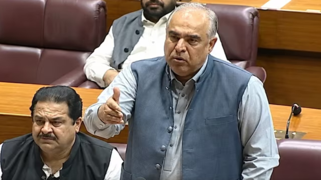 सिर्फ इंडियन, अमेरिकन की एंट्री… यूएई में पाकिस्तानियों को नहीं मिला होटल, दर-दर भटके सिर्फ इंडियन, अमेरिकन की एंट्री… यूएई में पाकिस्तानियों को नहीं मिला होटल, दर-दर भटके - Samachar Mirchi